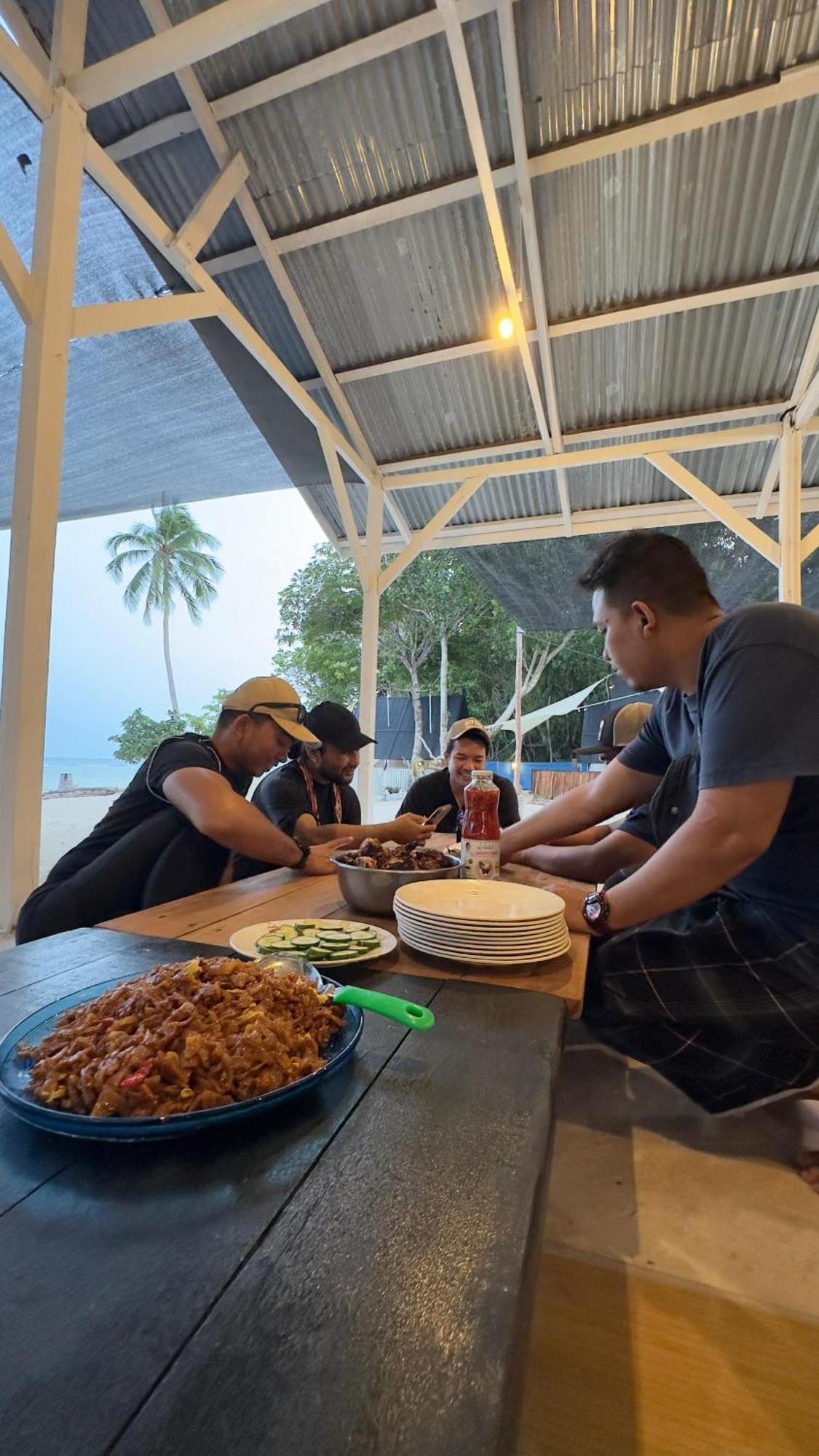 Juita Glamping Perhentian Island Hotel Kampung Kuala Besut Kültér fotó